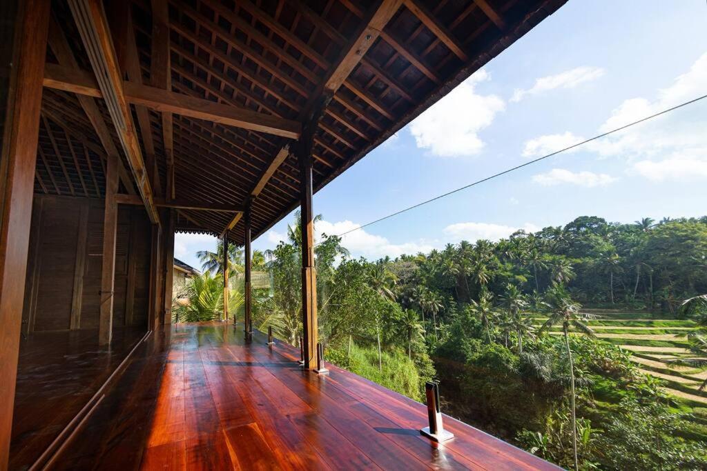 Ubud Riverside Villa Exterior photo