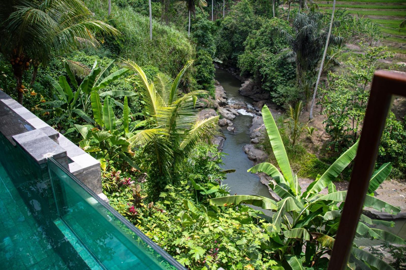 Ubud Riverside Villa Exterior photo