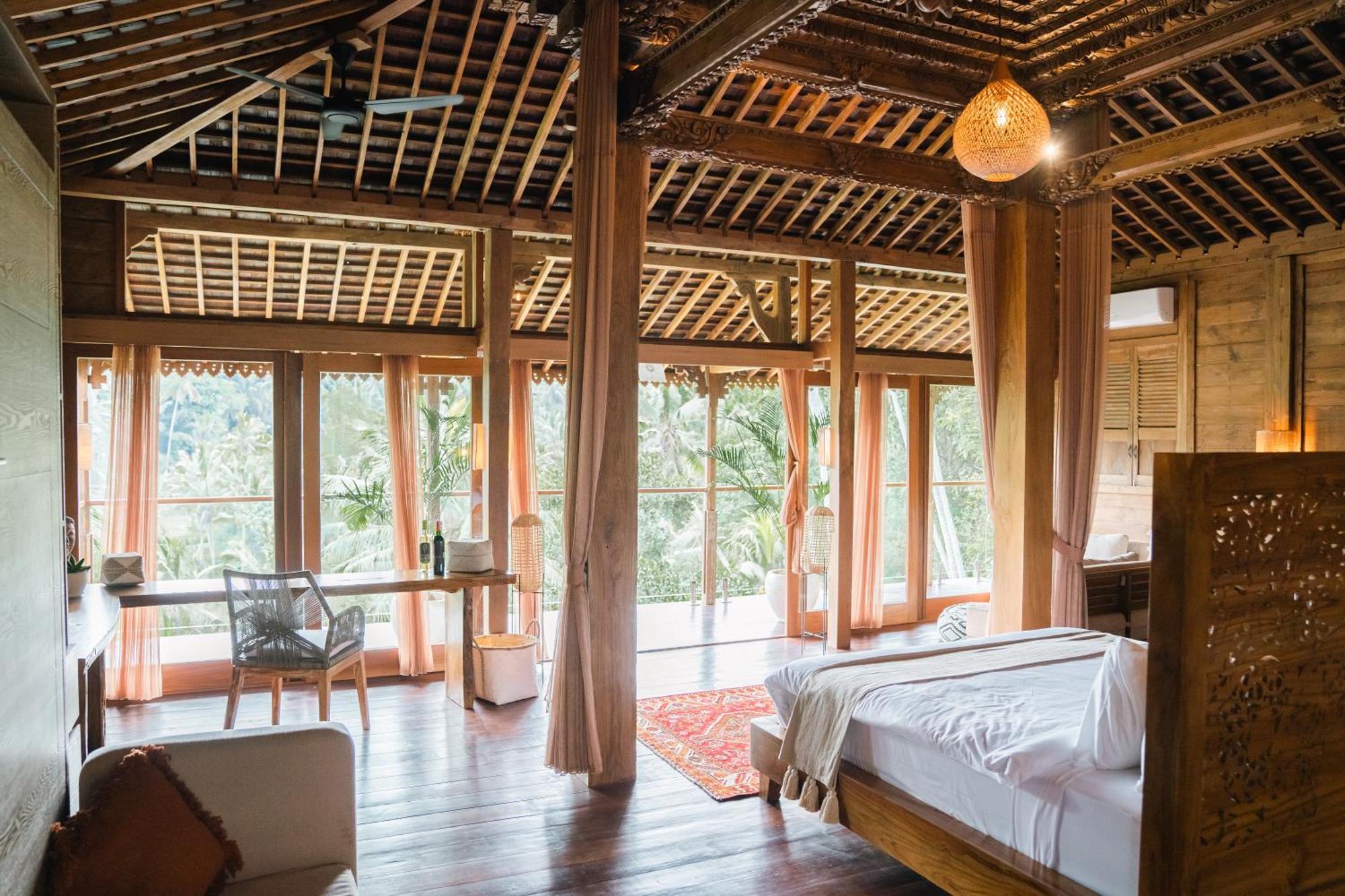 Ubud Riverside Villa Exterior photo