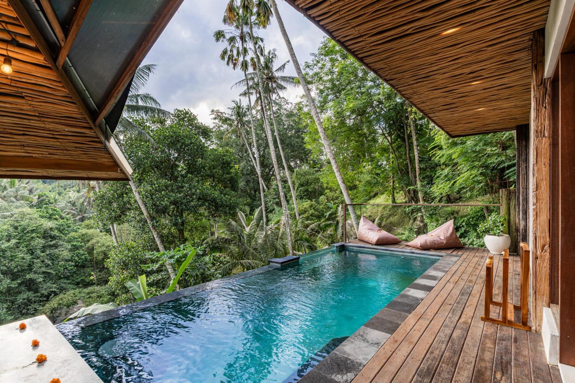 Ubud Riverside Villa Exterior photo